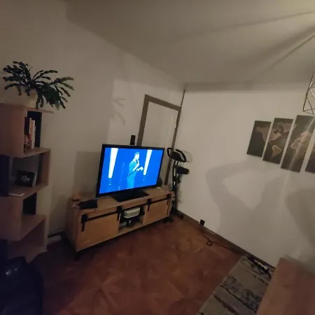 Tres Grand De 76m2 A Strasbourg